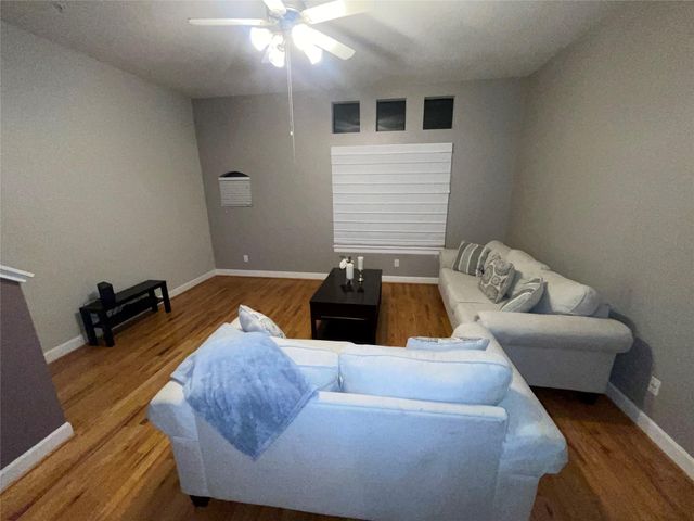 7650 Springhill Street 401, Houston, TX 77021