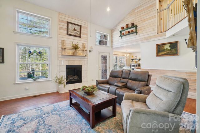 4005 Little River Road, Hendersonville, NC 28739