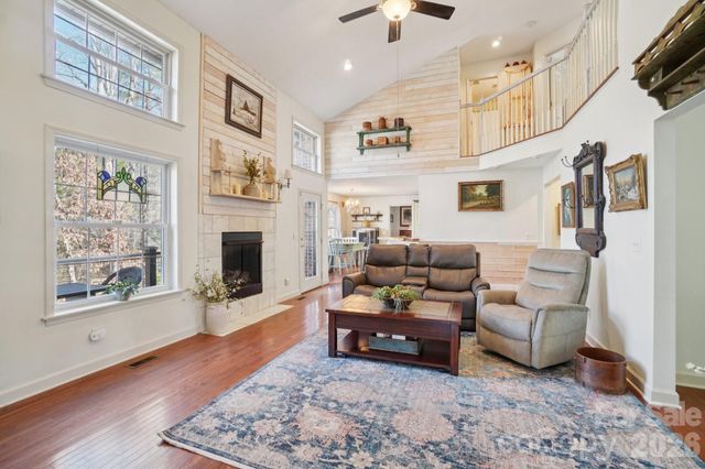 4005 Little River Road, Hendersonville, NC 28739