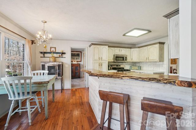 4005 Little River Road, Hendersonville, NC 28739