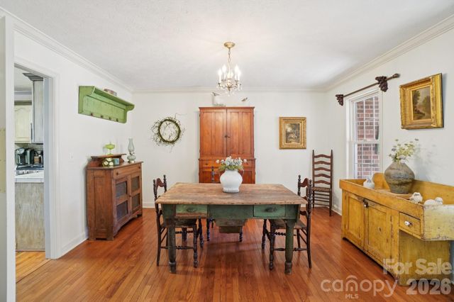 4005 Little River Road, Hendersonville, NC 28739