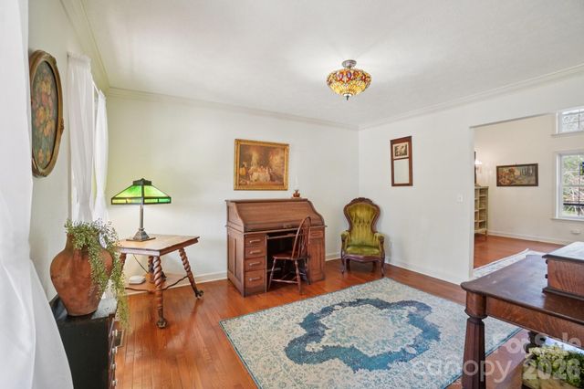 4005 Little River Road, Hendersonville, NC 28739