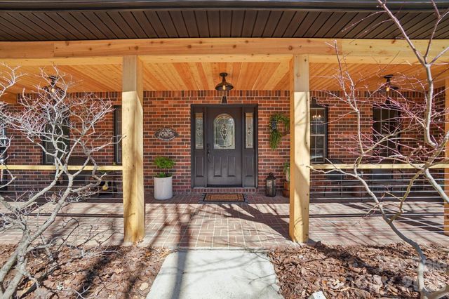 4005 Little River Road, Hendersonville, NC 28739