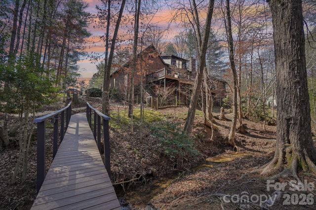 4005 Little River Road, Hendersonville, NC 28739