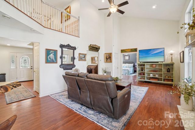 4005 Little River Road, Hendersonville, NC 28739