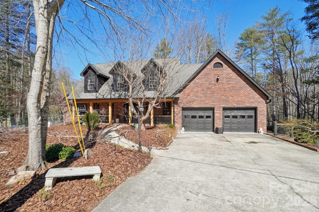 4005 Little River Road, Hendersonville, NC 28739