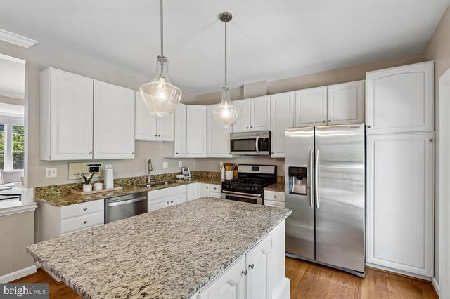 6316 CIDER BARREL CIR, Centreville, VA 20121