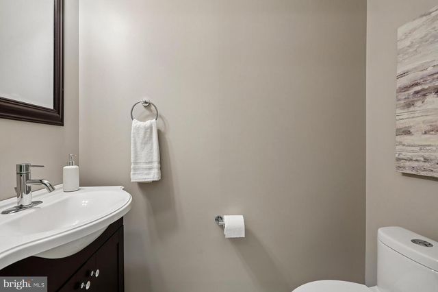 6316 CIDER BARREL CIR, Centreville, VA 20121