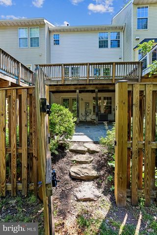 6316 CIDER BARREL CIR, Centreville, VA 20121