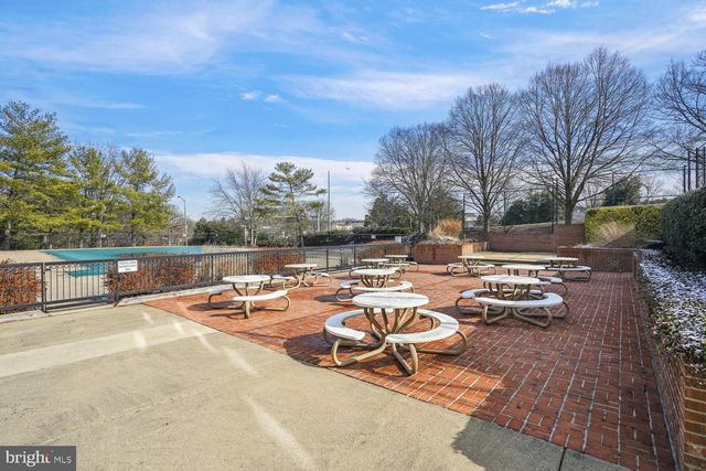 6316 CIDER BARREL CIR, Centreville, VA 20121