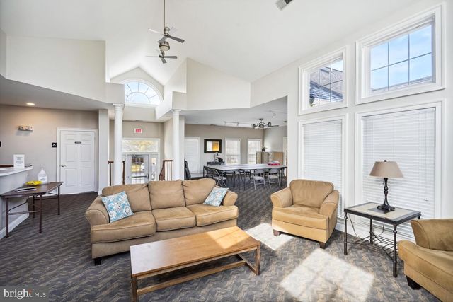 6316 CIDER BARREL CIR, Centreville, VA 20121