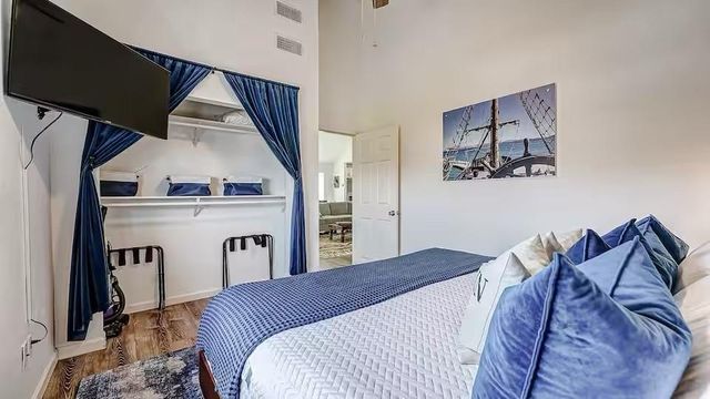 16538 Jean Lafitte Road, Jamaica Beach, TX 77554