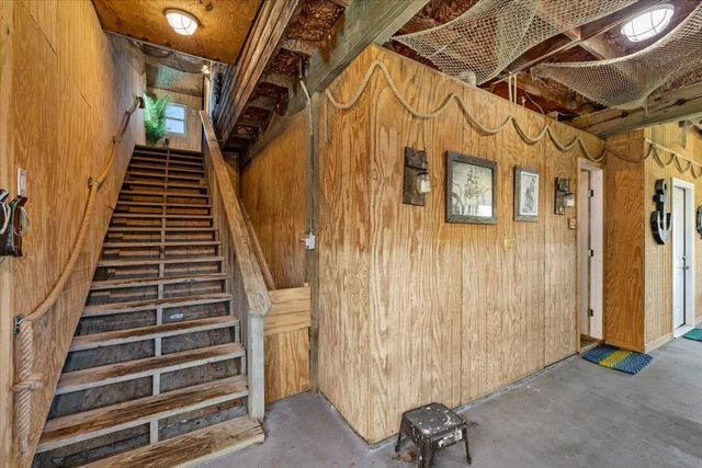 16538 Jean Lafitte Road, Jamaica Beach, TX 77554