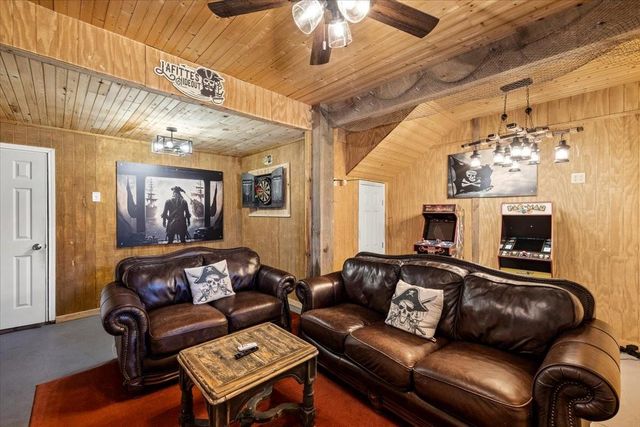 16538 Jean Lafitte Road, Jamaica Beach, TX 77554