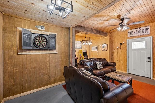 16538 Jean Lafitte Road, Jamaica Beach, TX 77554