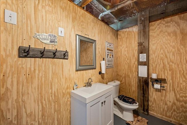 16538 Jean Lafitte Road, Jamaica Beach, TX 77554