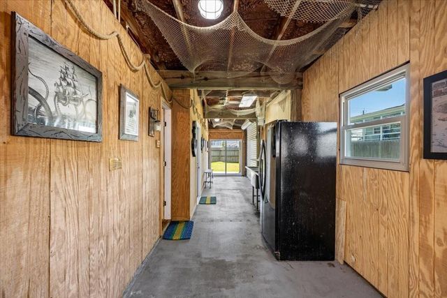 16538 Jean Lafitte Road, Jamaica Beach, TX 77554