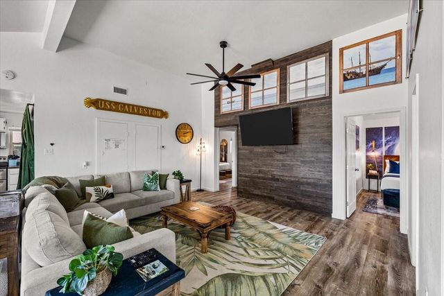 16538 Jean Lafitte Road, Jamaica Beach, TX 77554