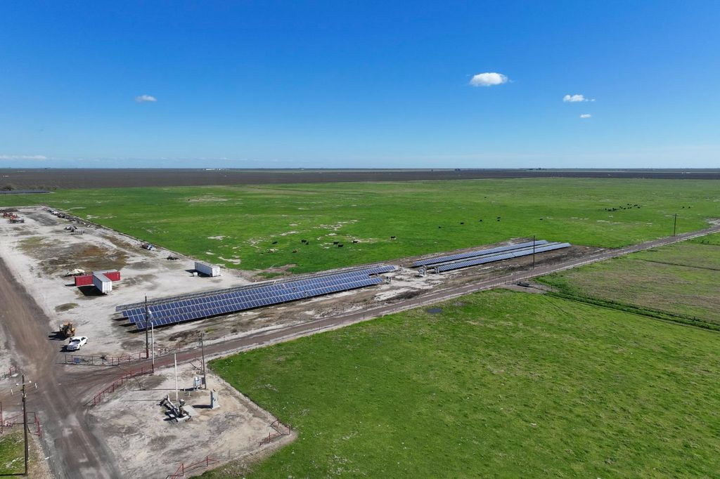 Image 13 of property listing at 11885 Road 9, Madera, CA 93637