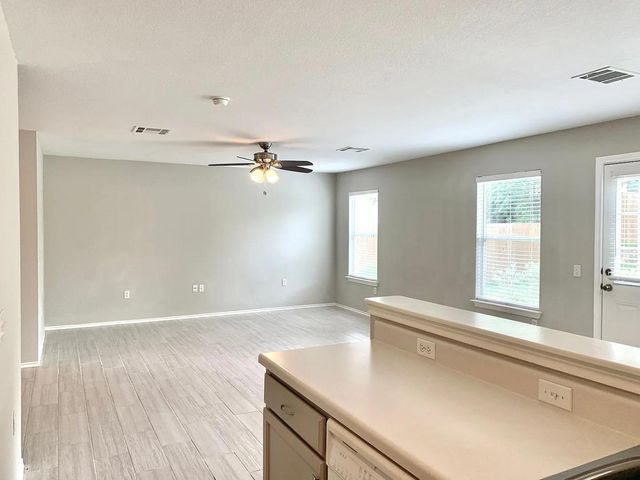8709 Davis Oaks TRL, Austin, TX 78748