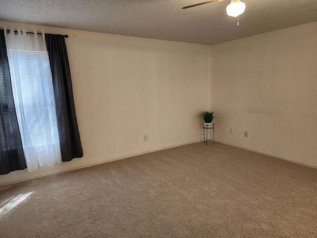 2115 Dove, Grand Prairie, TX 75052