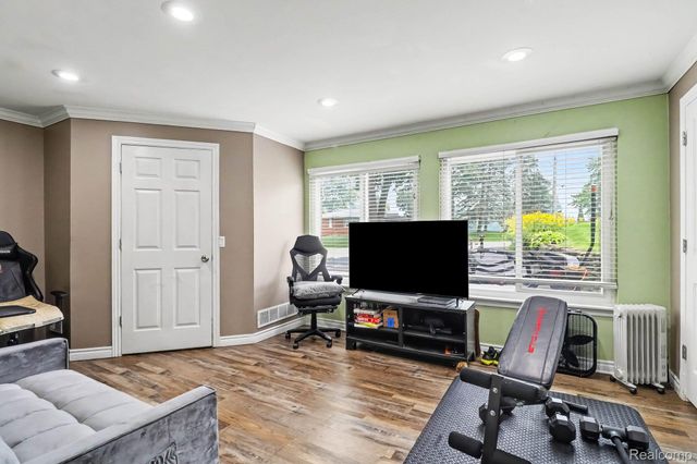 3233 Shawnee Lane, Waterford Charter Township, MI 48329
