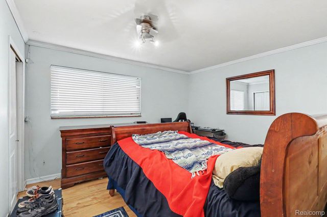 3233 Shawnee Lane, Waterford Charter Township, MI 48329