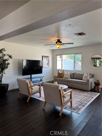 4303 W 5th, Santa Ana, CA 92703