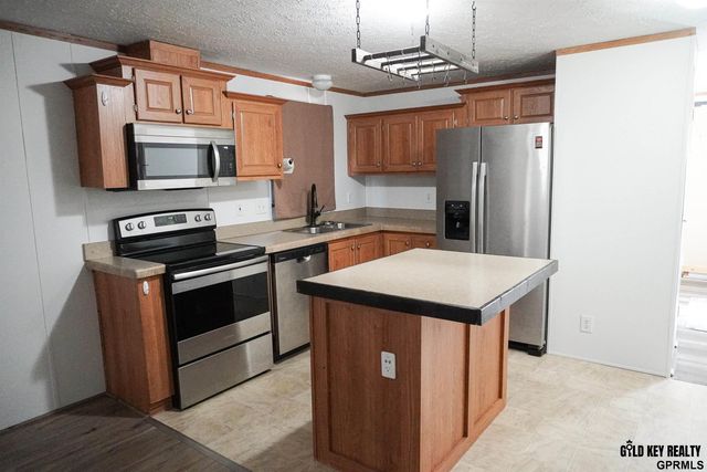 301 W Treehaven Drive, Lincoln, NE 68521