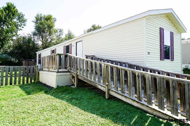 301 W Treehaven Drive, Lincoln, NE 68521