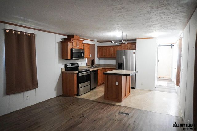 301 W Treehaven Drive, Lincoln, NE 68521