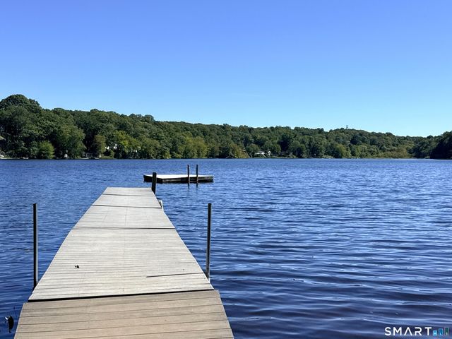 26 View Place, Guilford, CT 06437