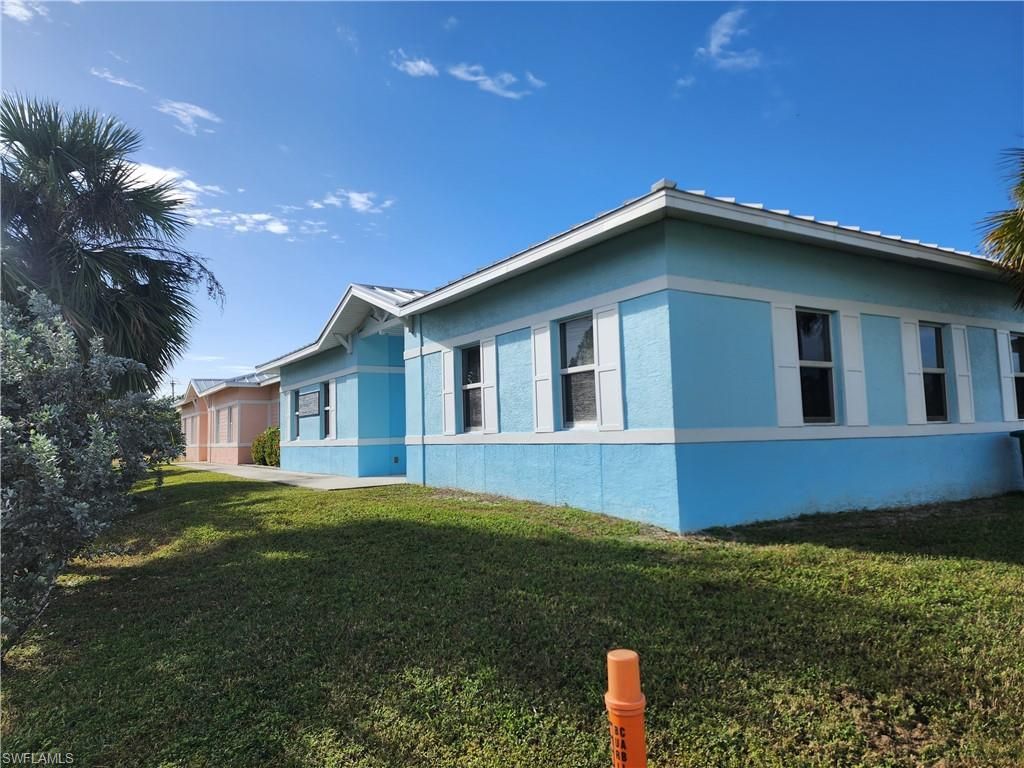 8359 Stringfellow RD, OTHER, FL 33956 — photo 3