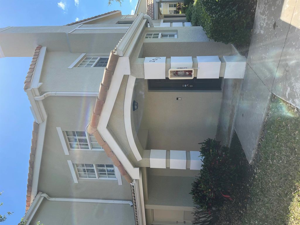 140 SW Peacock Boulevard 21203, Port St Lucie, FL 34986