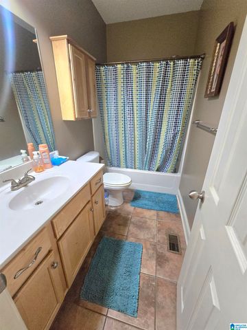 927 BENDING CREEK DRIVE, Bessemer, AL 35023