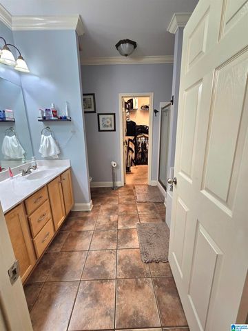 927 BENDING CREEK DRIVE, Bessemer, AL 35023