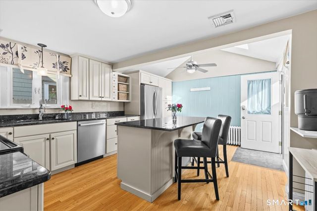57 Warwick Street, West Hartford, CT 06119