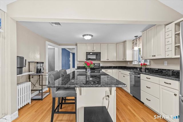 57 Warwick Street, West Hartford, CT 06119