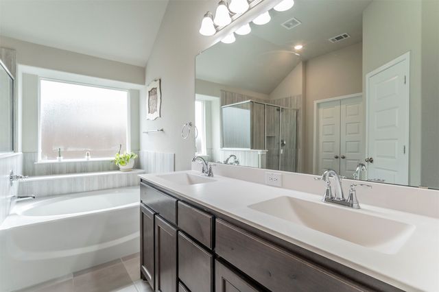 1828 Abelia Lane, Weatherford, TX 76086