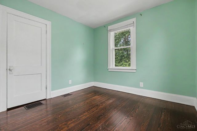 6846 Hurd Avenue, Columbia Twp, OH 45227