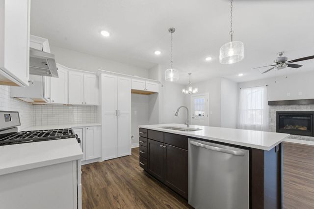 2626 E 48th St N, Wichita, KS 67219