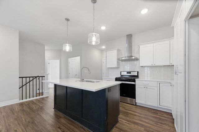 2626 E 48th St N, Wichita, KS 67219