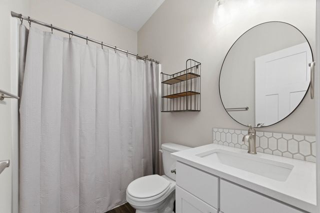 2626 E 48th St N, Wichita, KS 67219