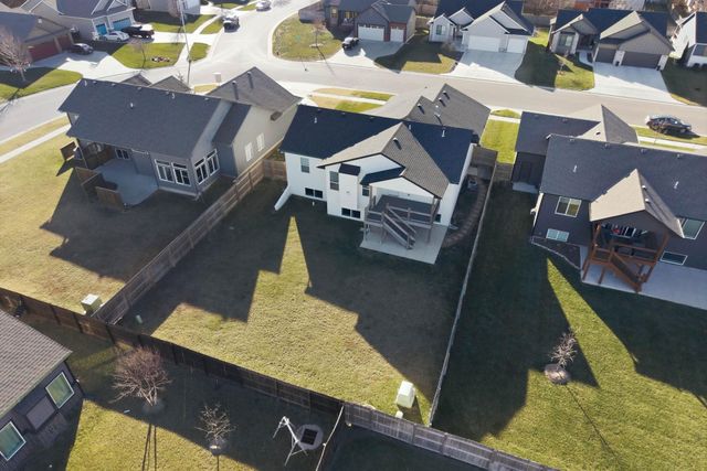 2626 E 48th St N, Wichita, KS 67219