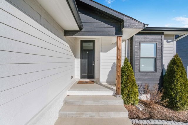 2626 E 48th St N, Wichita, KS 67219