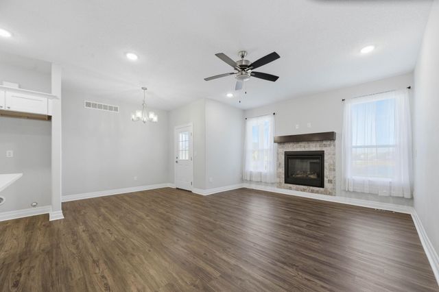 2626 E 48th St N, Wichita, KS 67219