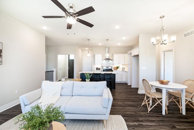 2626 E 48th St N, Wichita, KS 67219