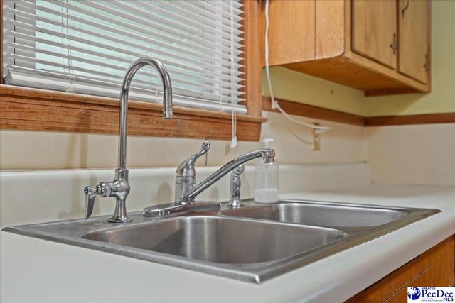 1105 Pineneedle, Hartsville, SC 29550