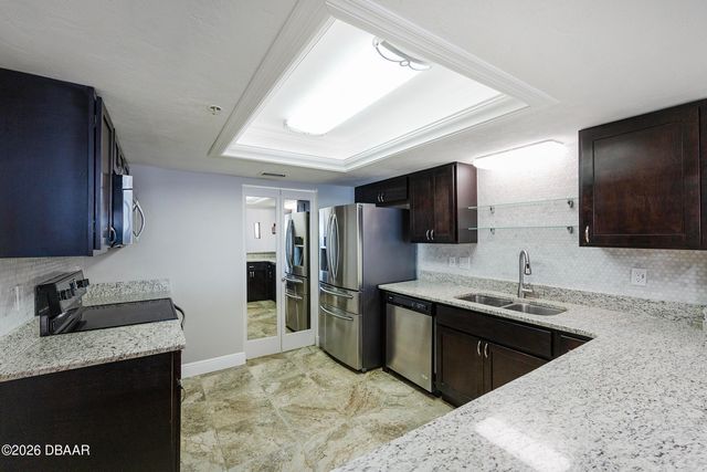 2545 S Atlantic Ave Apt 402, Daytona Beach Shores, FL 32118