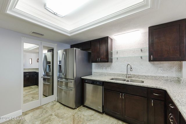 2545 S Atlantic Ave Apt 402, Daytona Beach Shores, FL 32118